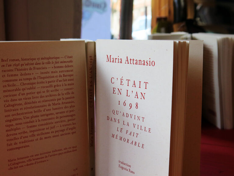 C’était en l’an 1698 qu’advint dans la ville le fait mémorable — Maria Attanasio