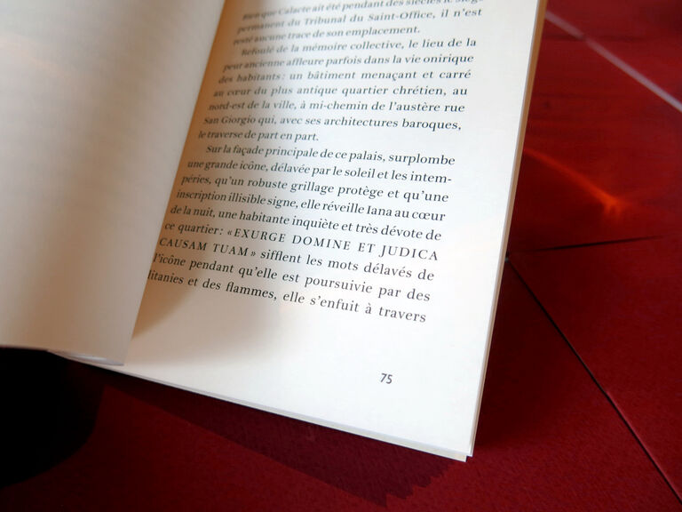C’était en l’an 1698 qu’advint dans la ville le fait mémorable — Maria Attanasio